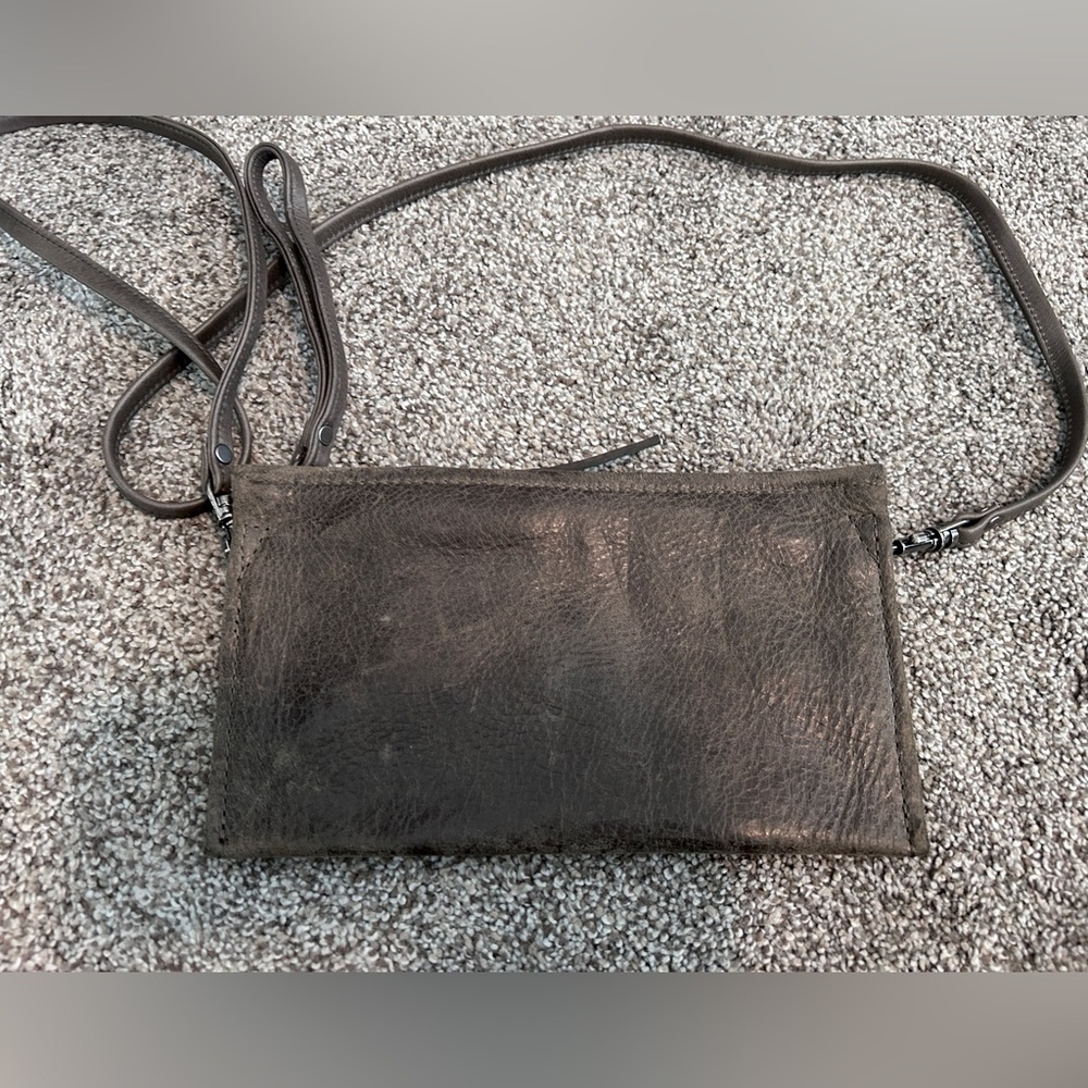 EUC Rough & Tumble small EDC dark gray butter
